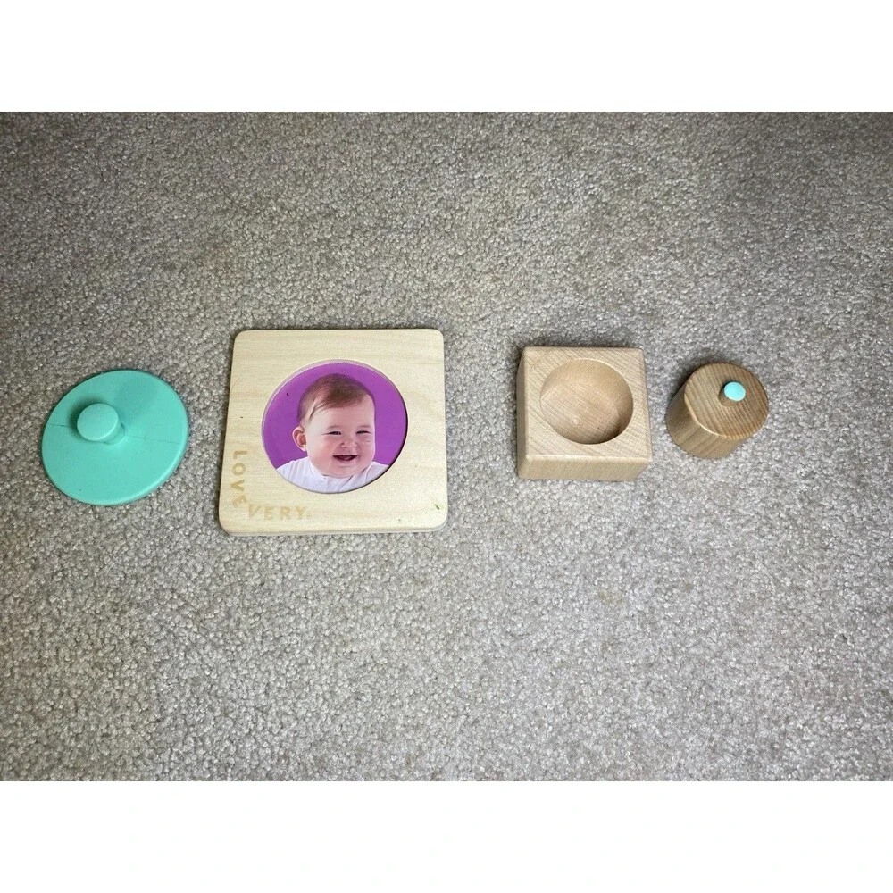 Lovevery Montessori Wooden Puzzle Set Fine Motor Baby Toddler Learning Toy